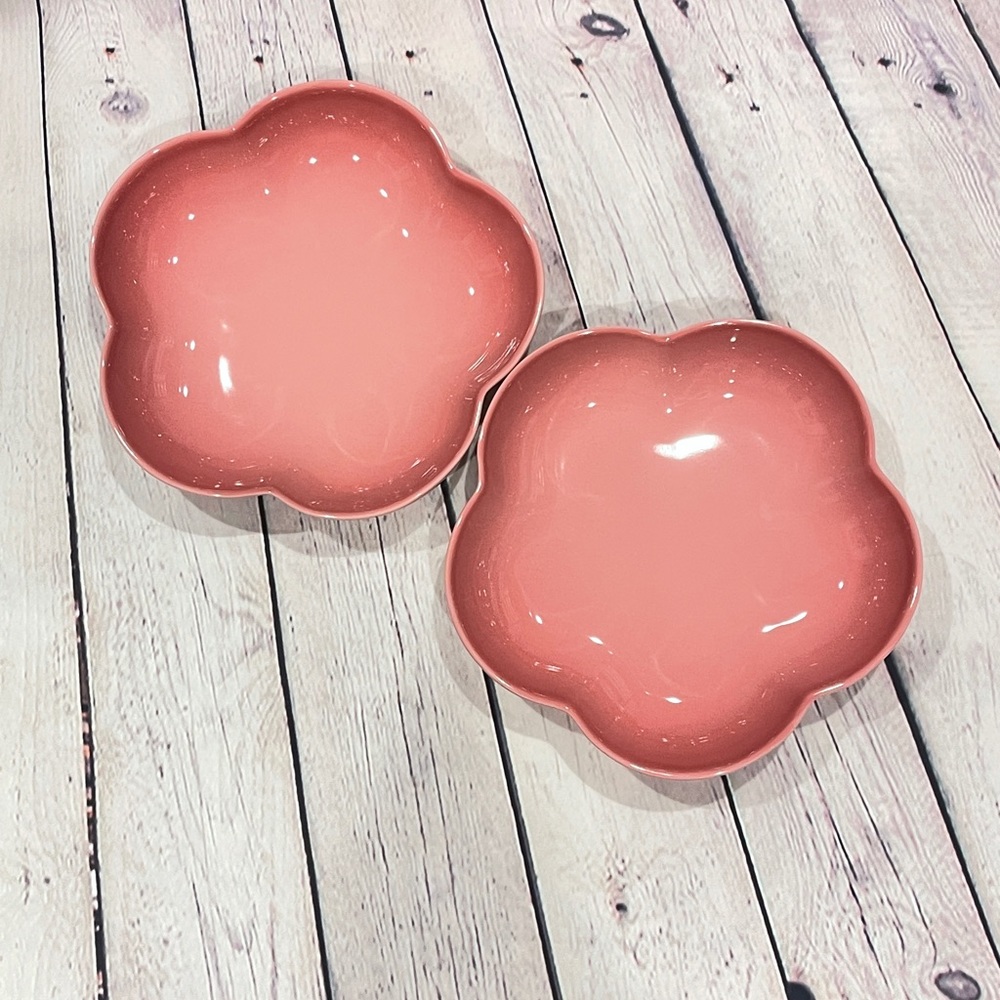 Le Creuset Flower Dish Set of 2